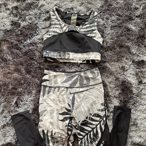 🏝 Tropical Meets Miami palm 🏝 Gymshark Sold Out Set ✨ - Picture 1 of 7